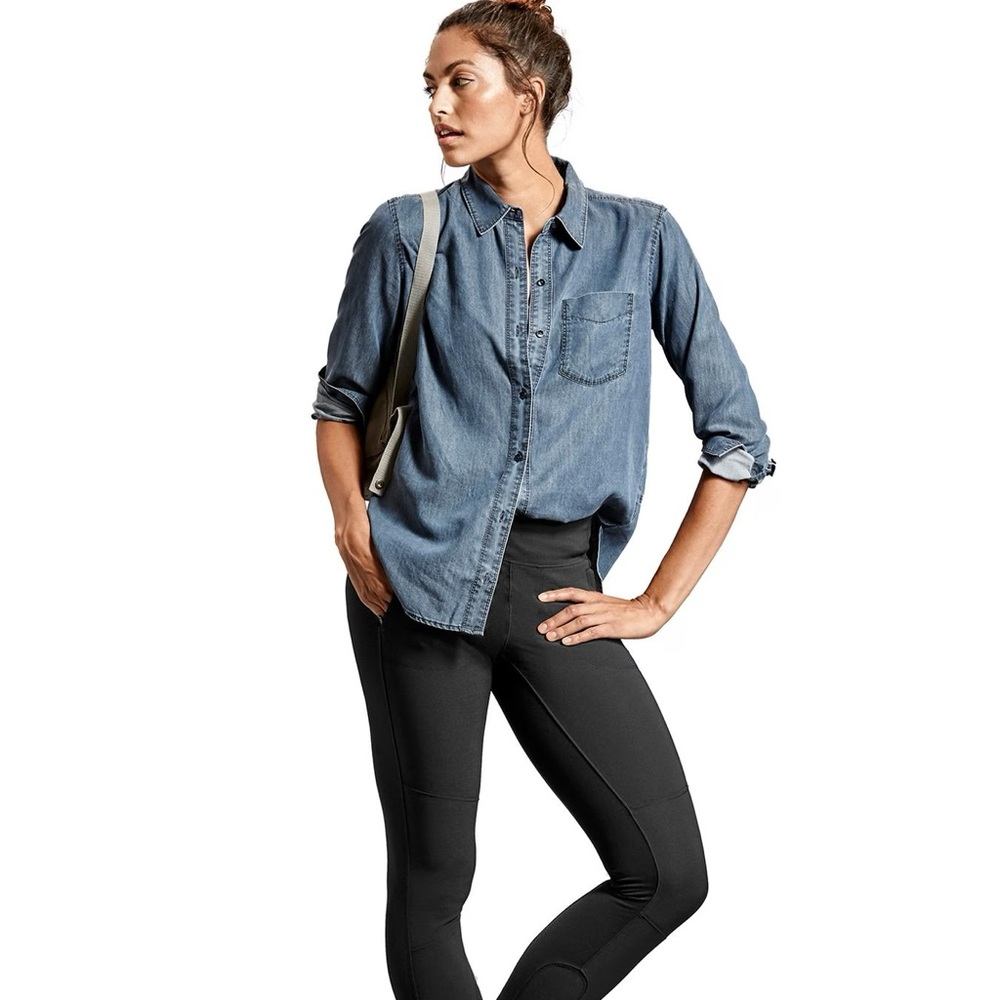 NWT Athleta Bootjack Chambray Split Back Button Down